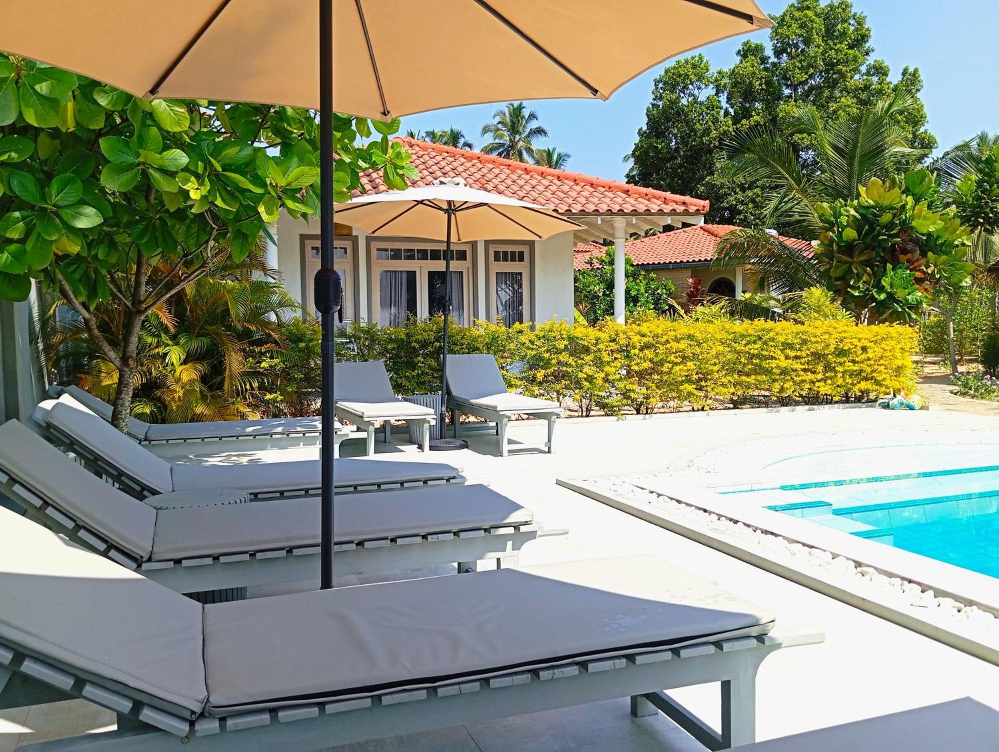Sleeping Elephant Beach Resort Tangalle Exterior photo
